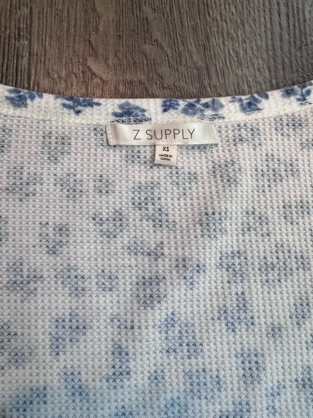 Z Supply Sit Back Ditzy PJ Top - XS - Picture 6 of 8
